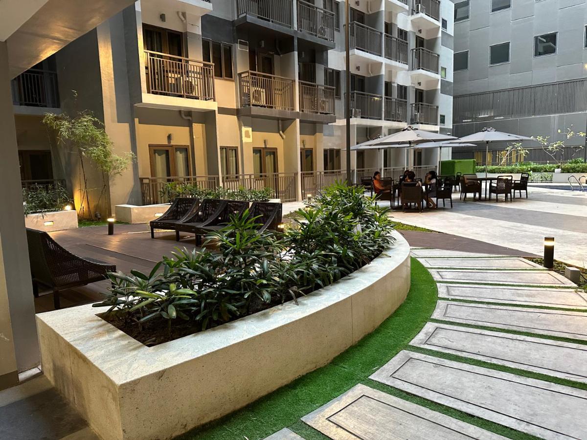 S Residences Tower 3 Moa Luxe Staycation By C Manila Eksteriør billede
